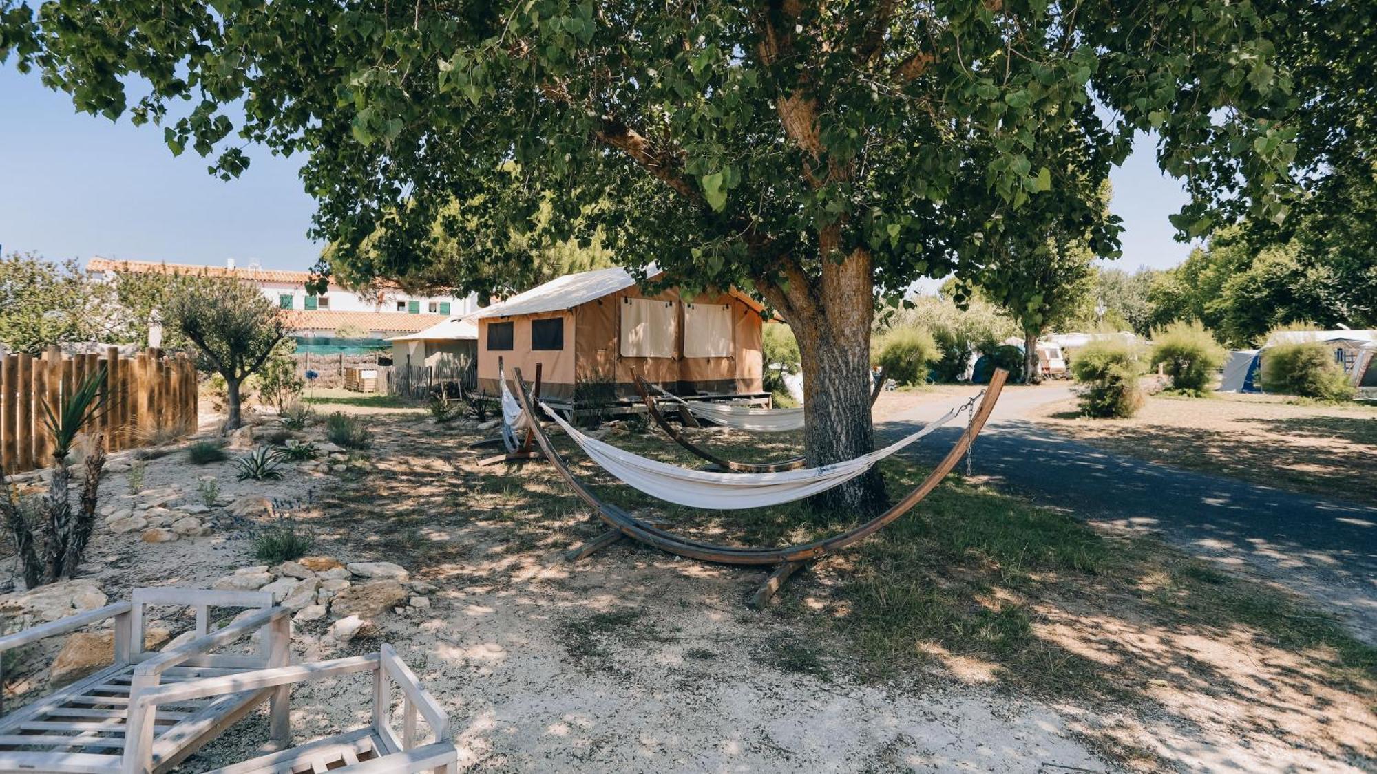Camping La Pree Les Portes-en-Re Ngoại thất bức ảnh